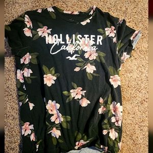 Hollister T-shirt